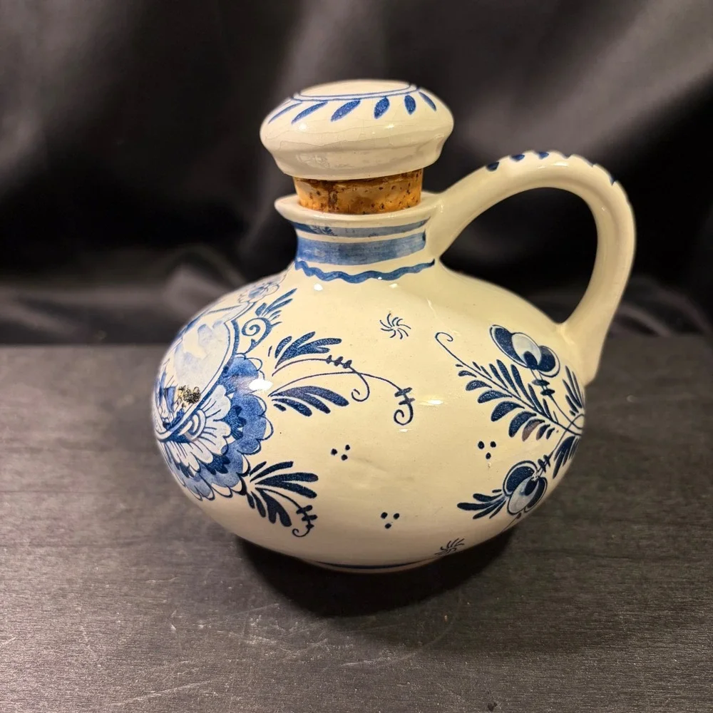 Delft Blue Handwerk Bols Holland Windmill Ceramic Decanter with Stopper 7-6903G